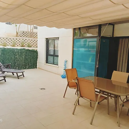 Bajo En Residencial La Bahia Apartment